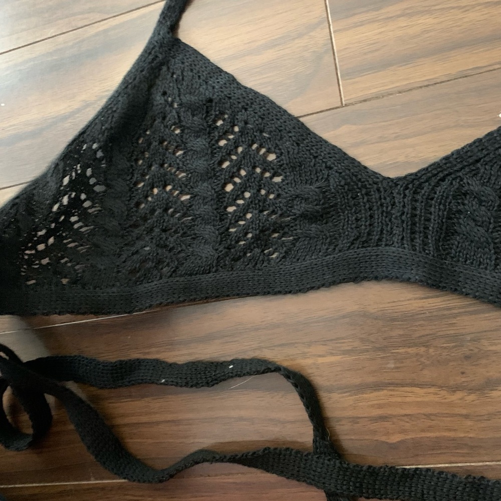 Crocheted black top - Picture 2 of 3